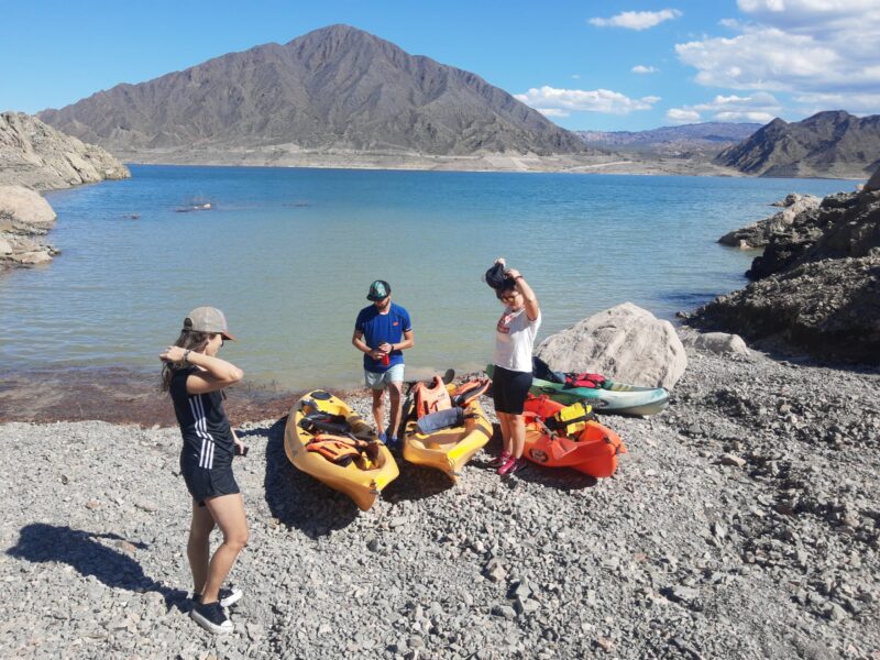 Excursión en Kayak o SUP a las vertientes de dique Punta Negra