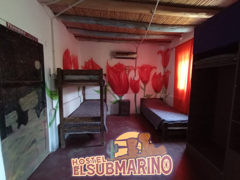 Hostel El Submarino
