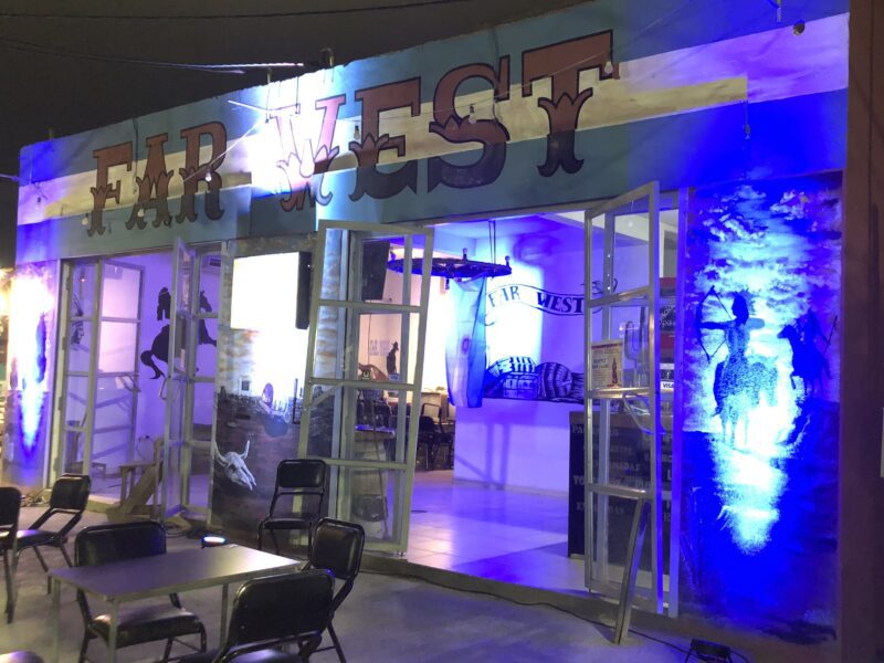 FAR WEST resto bar